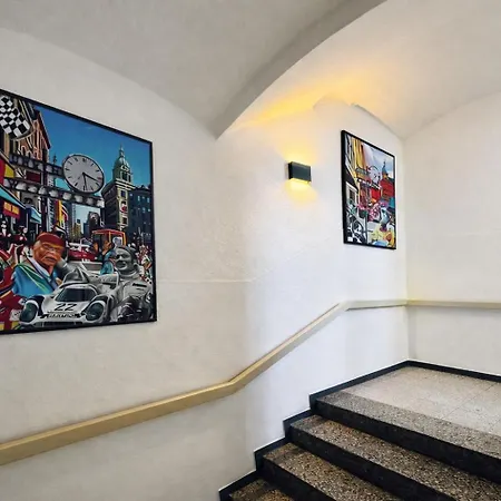 Numbr25 - Self Service & Budget Мотель *