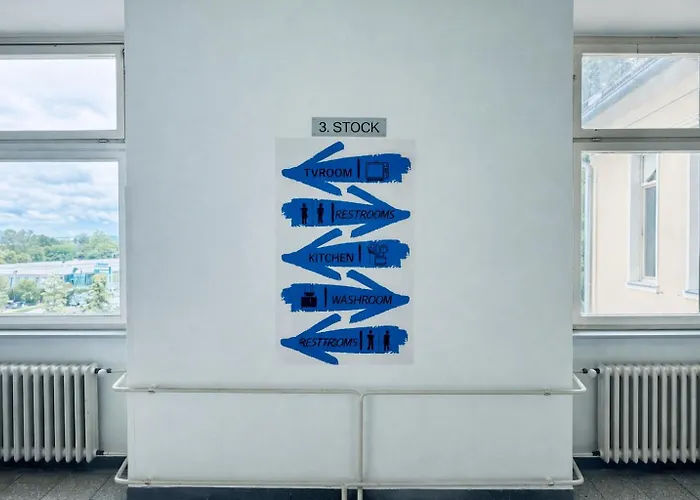 Numbr25 - Self Service & Budget Грац