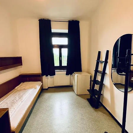 Numbr25 - Self Service & Budget