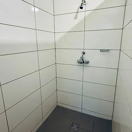 汽车旅馆 Numbr25 - Self Service & Budget