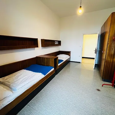 Numbr25 - Self Service & Budget 汽车旅馆