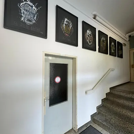 Numbr25 - Self Service & Budget Motel *