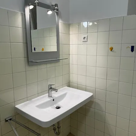 Numbr25 - Self Service & Budget Motel Graz